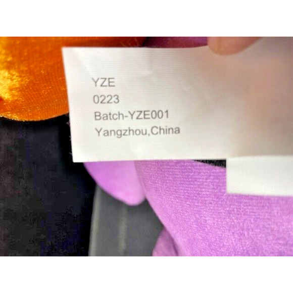 Netflix 18" Stranger Things Demogorgon Plush Greeter - Picture 9 of 10